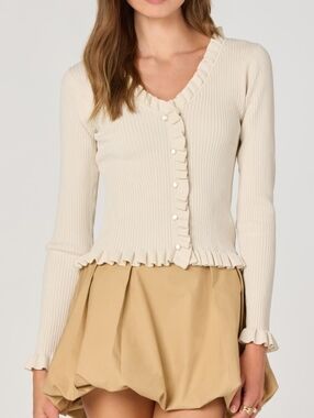 Astr The Label Cream Ruffled Ribbed Button-Front Cardigan